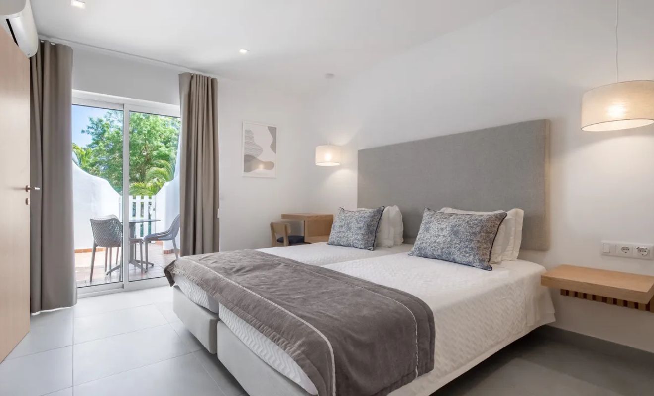 Slaapkamer in bungalow Lagos