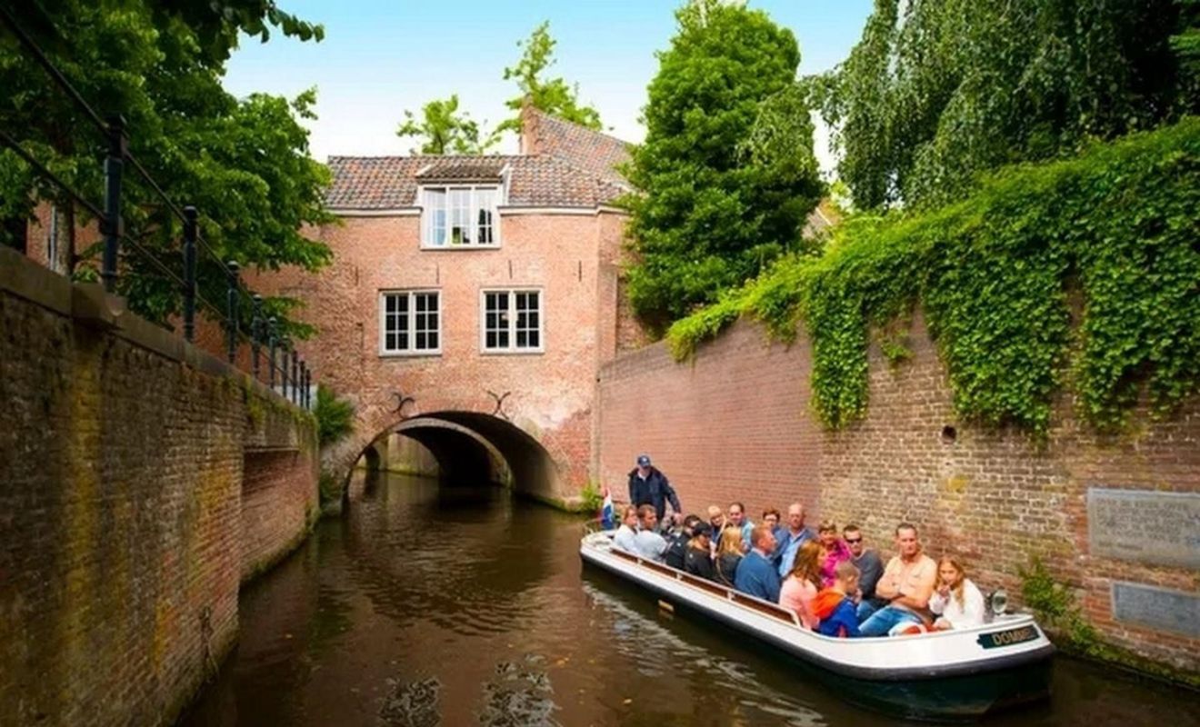 Fluisterboot in Den Bosch