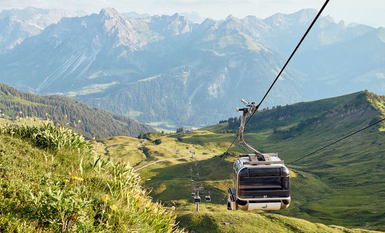 Wandelen vanuit bergbaan Bregenzerwald